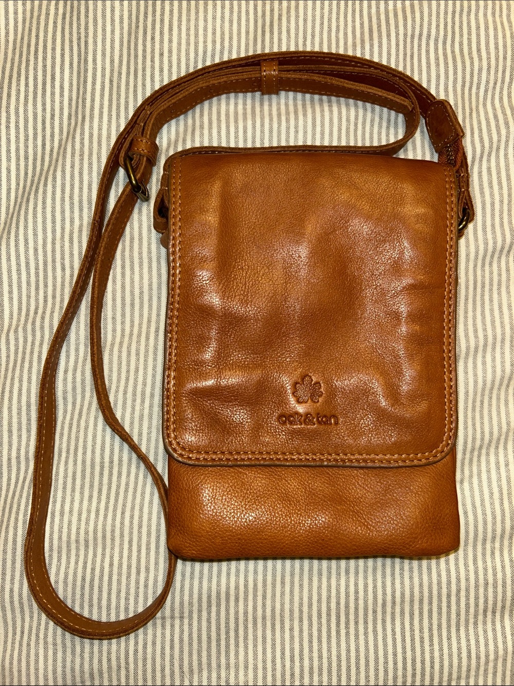 Vilenca Linzia Oak & Tan Cognac Brown Handmade Leather Crossbody Organizer Bag